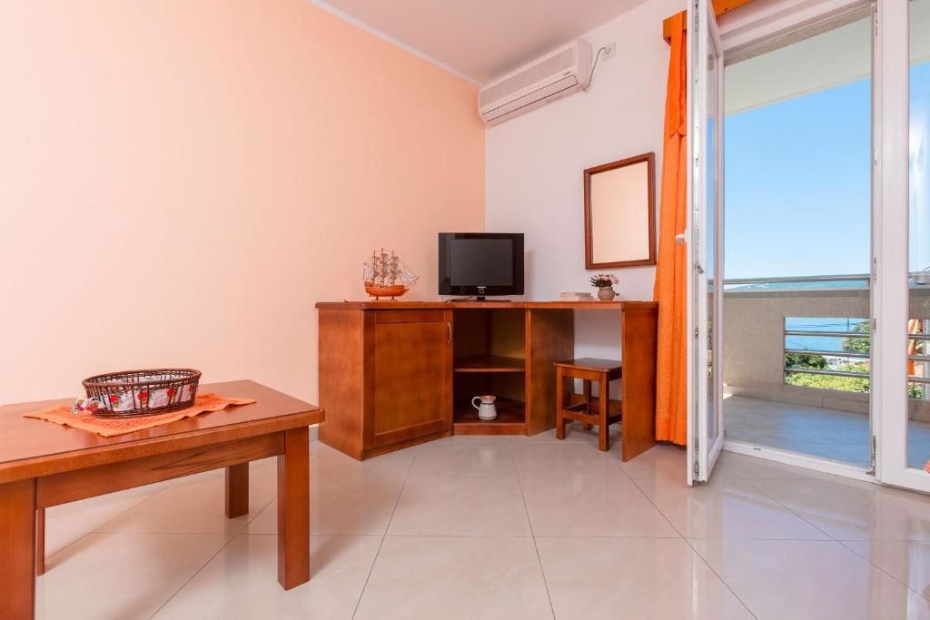 Апартаменты Rosić Apartments Тиват